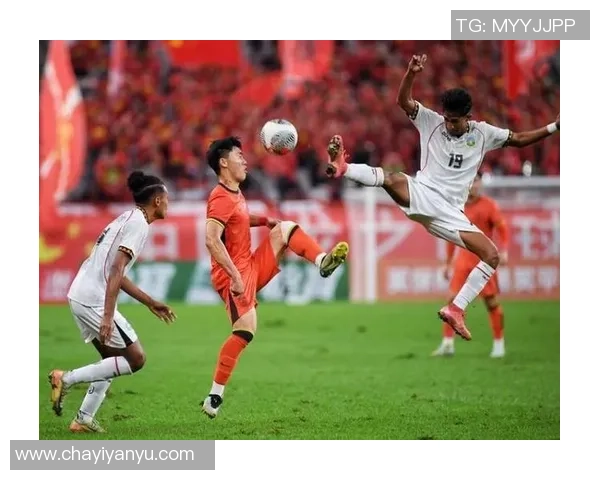 国际足球明星对阵盛宴引发全球球迷热潮与期待 国际足球明星对阵盛宴引发全球球迷热潮与期待